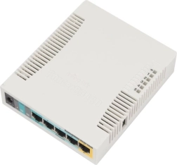 Brezžična dostopna točka 2,4 GHz s 5× Fast Ethernet RB951Ui-2HnD