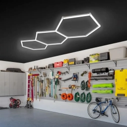 LED šestkotni stropni panel 247 × 98 cm, 125 W, 6500K za garažo, delavnico in interier