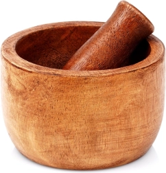 Lesen možnar iz mangovega lesa s tolkačem