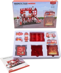 Magnetic building set for children in a practical box