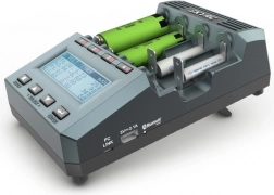 Univerzalni polnilec SkyRC MC3000