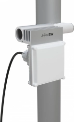 sektorska antena CUBESA 60PRO AC CPE 60 GHz z 1× RJ45 1000 Mb/s (L4)