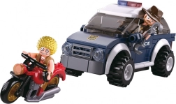 Sluban policija terenec in tat na motorju