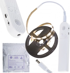 Vodoodporen LED trak s senzorjem gibanja, USB/baterije, 1 m, 59 LED, topla bela