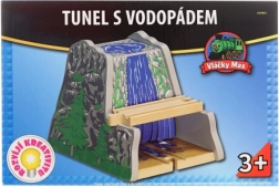 Maxim leseni tunel s slapom