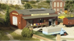 Piko Hobby Tovarna Kovčkov