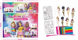 Oblikovalski portfolio z modeli in predlogami