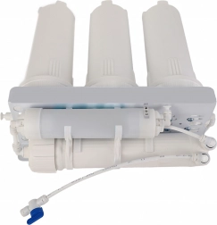 5-stopenjski ionizator in filter vode z reverzno osmozo pod pomivalnim koritom