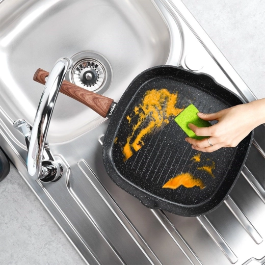 Močna neprijemljiva granitna plast