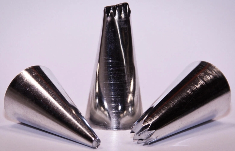 Komplet dekorirnih nastavkov – 3 deli, pocinkan pločevinast, mešanica oblik