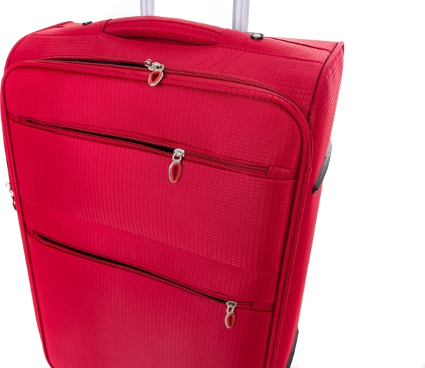 Lahek in trpežen tekstilni material