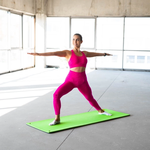 Praktična očesa za obešanje na steno