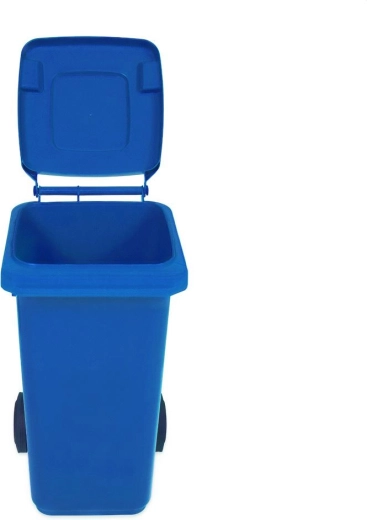 Trden pokrov za čistočo in manj vonjav