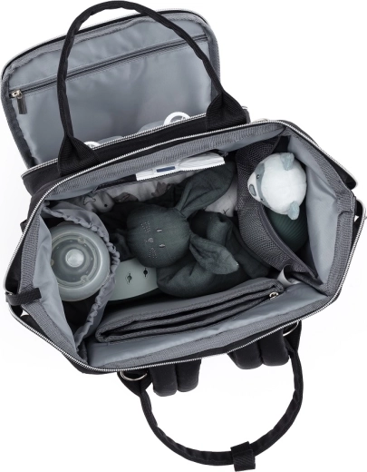 Hiter dostop zahvaljujoč širokemu odpiranju in zadnji zadrgi