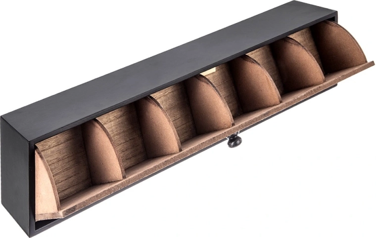 Hiter dostop zahvaljujoč preklopni sprednji steni