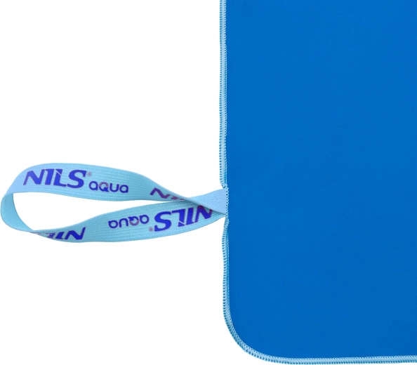 Odporna obroba in praktična zanka