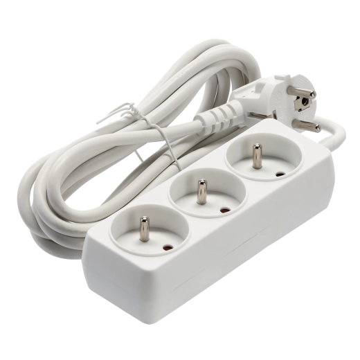 Tri ozemljene vtičnice