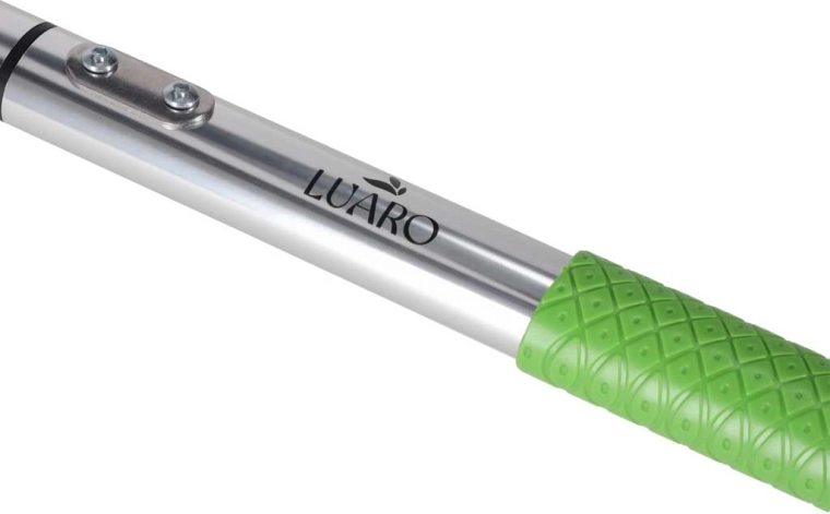 Ergonomski in protizdrsni ročaj