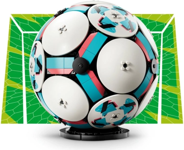 Stilska razstavitev s črnim podstavkom