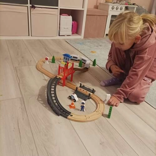 Supports creativity and develops fine motor skills