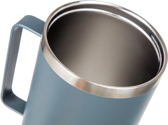 Vzdržljiva nerjavna konstrukcija in zanesljiv oprijem