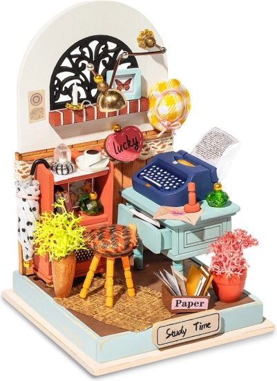RoboTime miniatura hiške Študij
