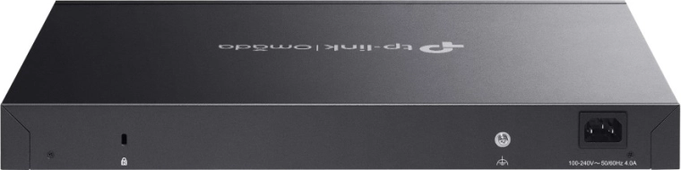 Tiho in robustno ohišje za vgradnjo v omaro