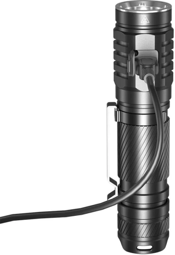 Enostavno polnjenje in dolga avtonomija