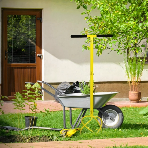 Ročni kultivator in aerator tal