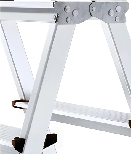 Lahka, a čvrsta aluminijasta konstrukcija