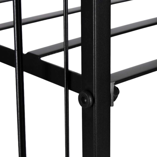 Trdna konstrukcija s praškastim lakom