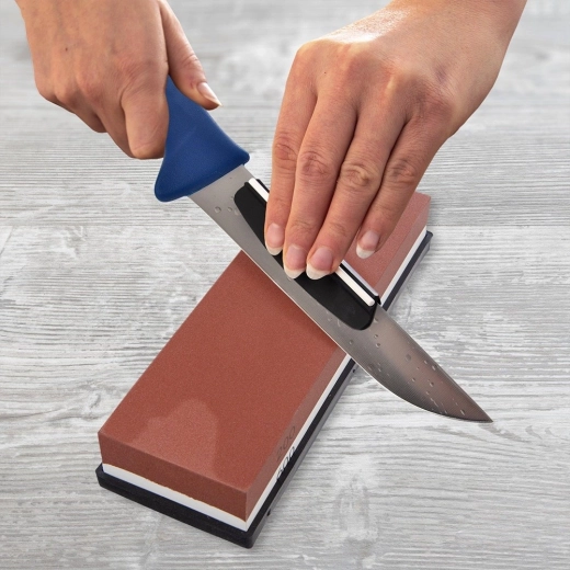 Natančen kot zahvaljujoč vodilni sponki