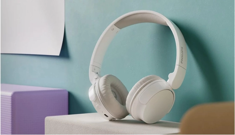 Dinamični basi in topel zvok Philips