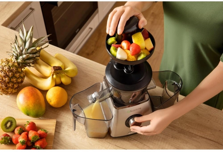 Gentle slow juicing
