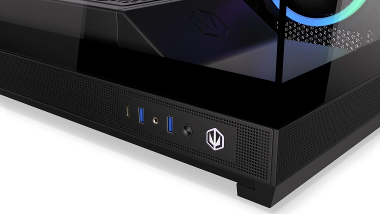 Bočni I/O s hitrim USB‑C vedno pri roki