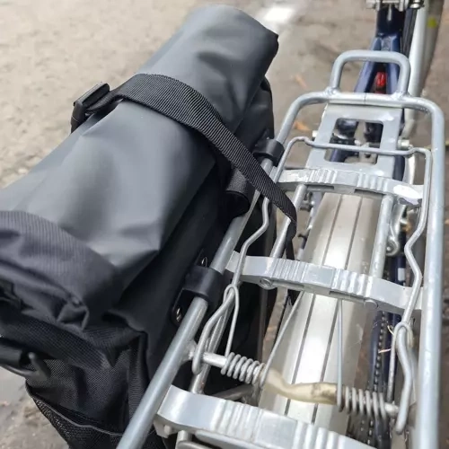 Stabilno pritrjevanje na zadnji prtljažnik