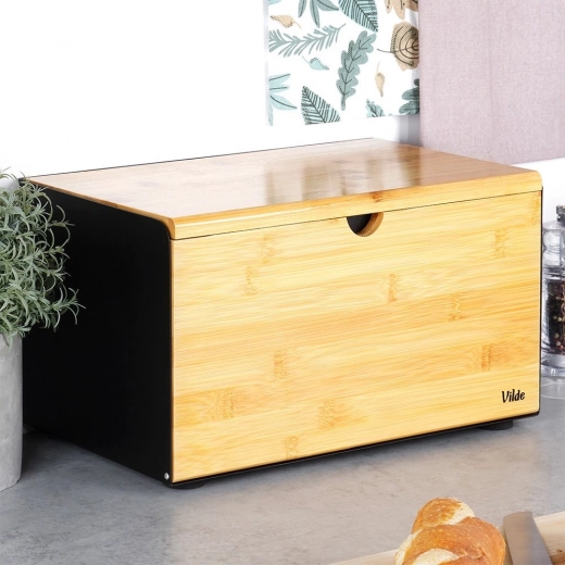 Moderna kombinacija kovine in bambusa