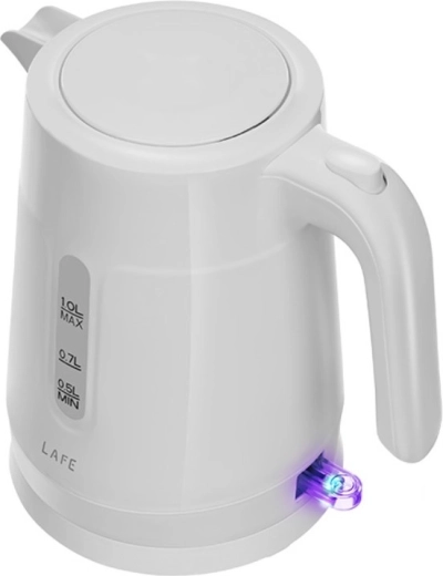 Hitro vrenje vode zahvaljujoč moči 1500 W