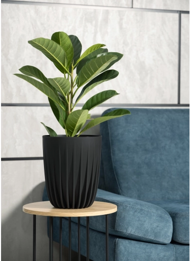 Trajnosten material iz 100 % reciklirane plastike