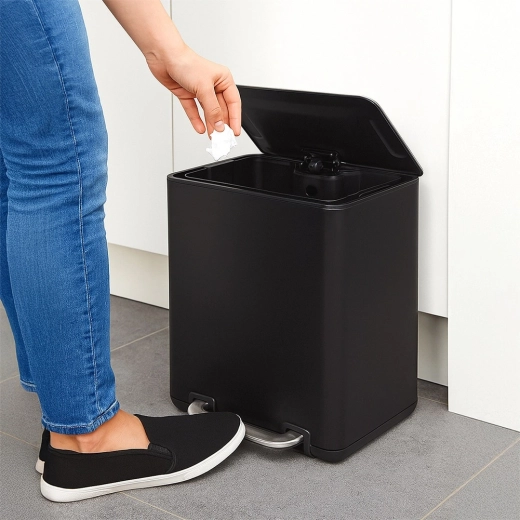 Higiensko brezstično odpiranje