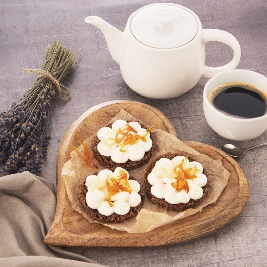 Idealen za prigrizke, sladice in serviranje na zabavah