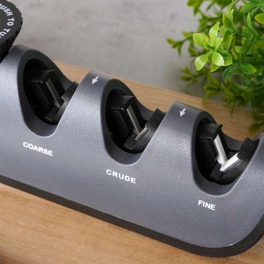 Štiri brusne cone, vključno z diamantno za škarje