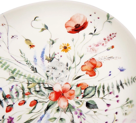 Kakovosten porcelan z bleščečo glazuro