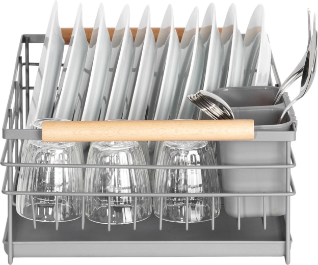 Stilska kombinacija kovine in lesa