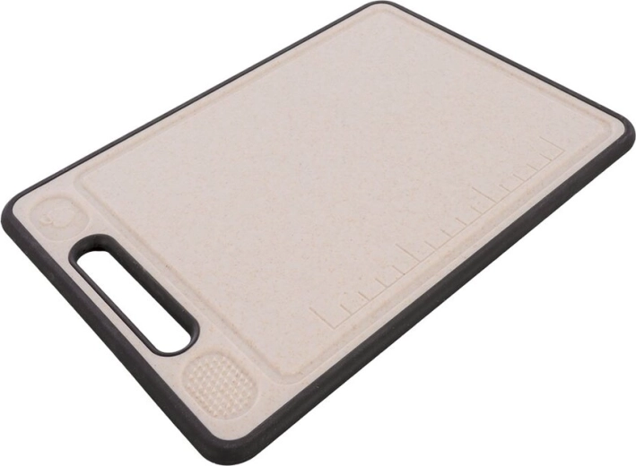 Groove for a cleaner work surface