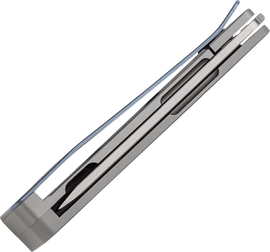 Smooth opening and secure lockup