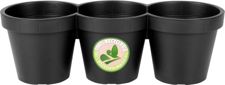 Tri cvetlične posode v enem kompaktnem sklopu