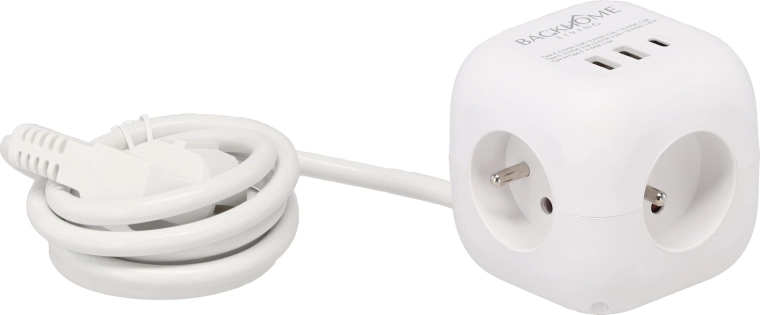 Napajanje in polnjenje v enem