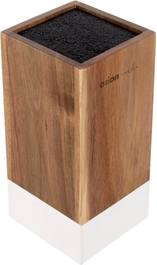 Eleganten akacijev les z belim elementom