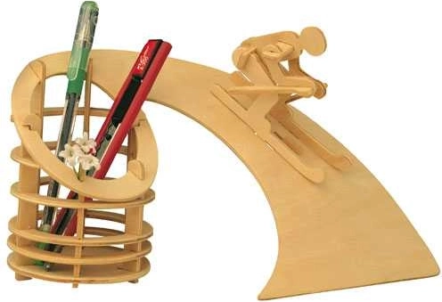 Woodcraft lesene 3D sestavljanke – stojalo za svinčnike Spust